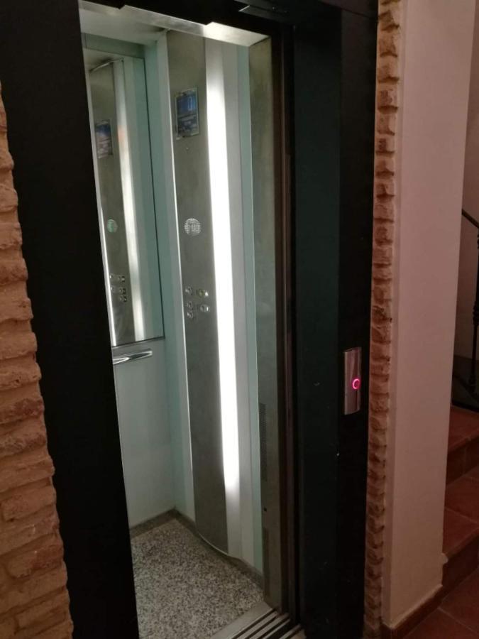 Trianabridgeviews Atico Con Vistas Al Puente De Triana Calle Castilla 38 Σεβίλλη Εξωτερικό φωτογραφία